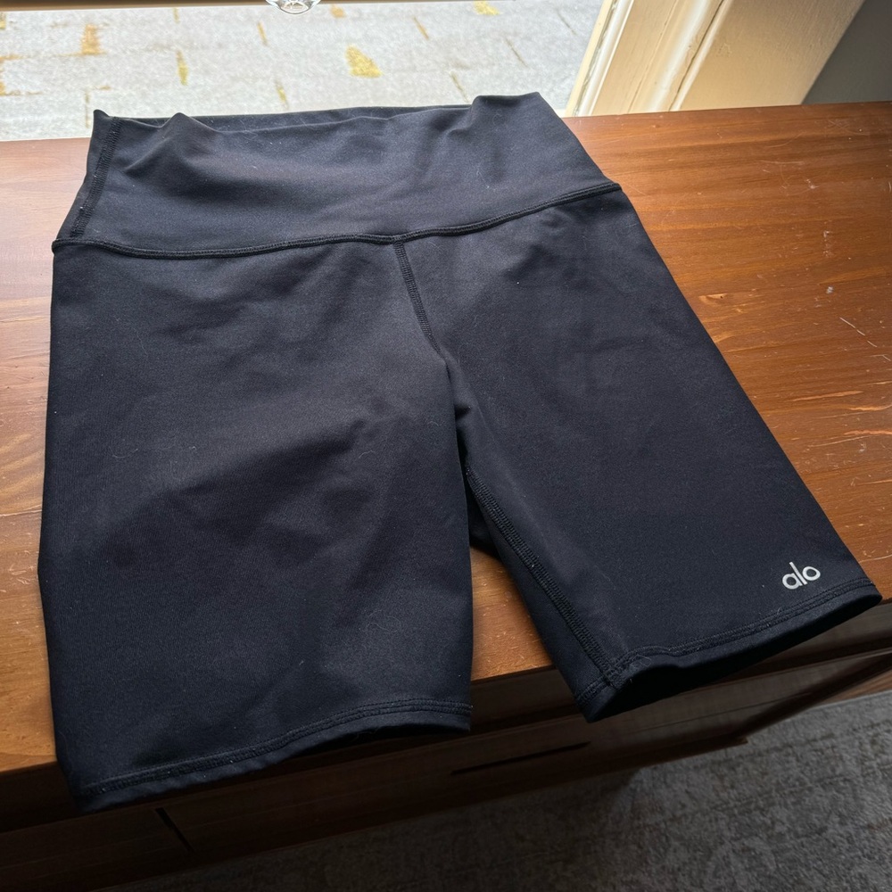 Black Alo Biker Shorts size M